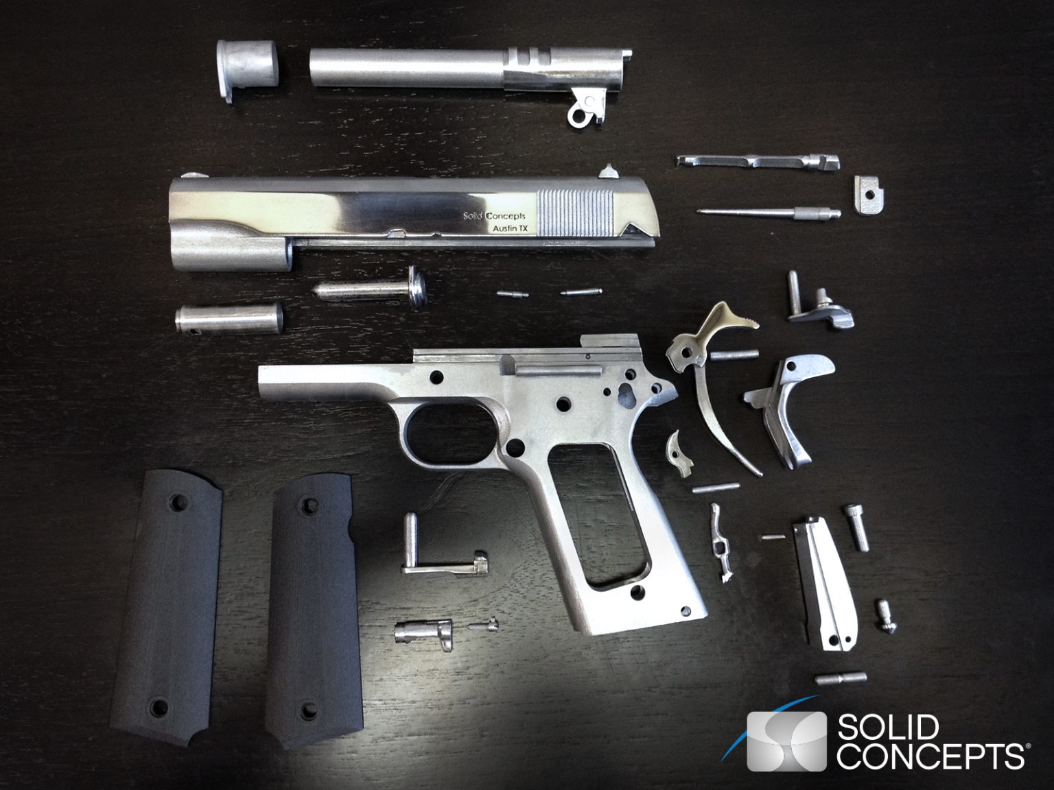 3d-printed-metal-gun-components-disassembled-low-res